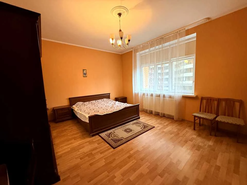 Квартира. Київ, Лесі Українки бульв.