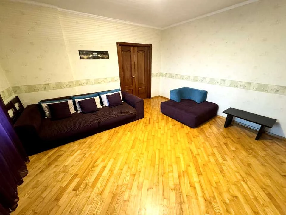 Квартира. Київ, вулиця Миколи Амосова
