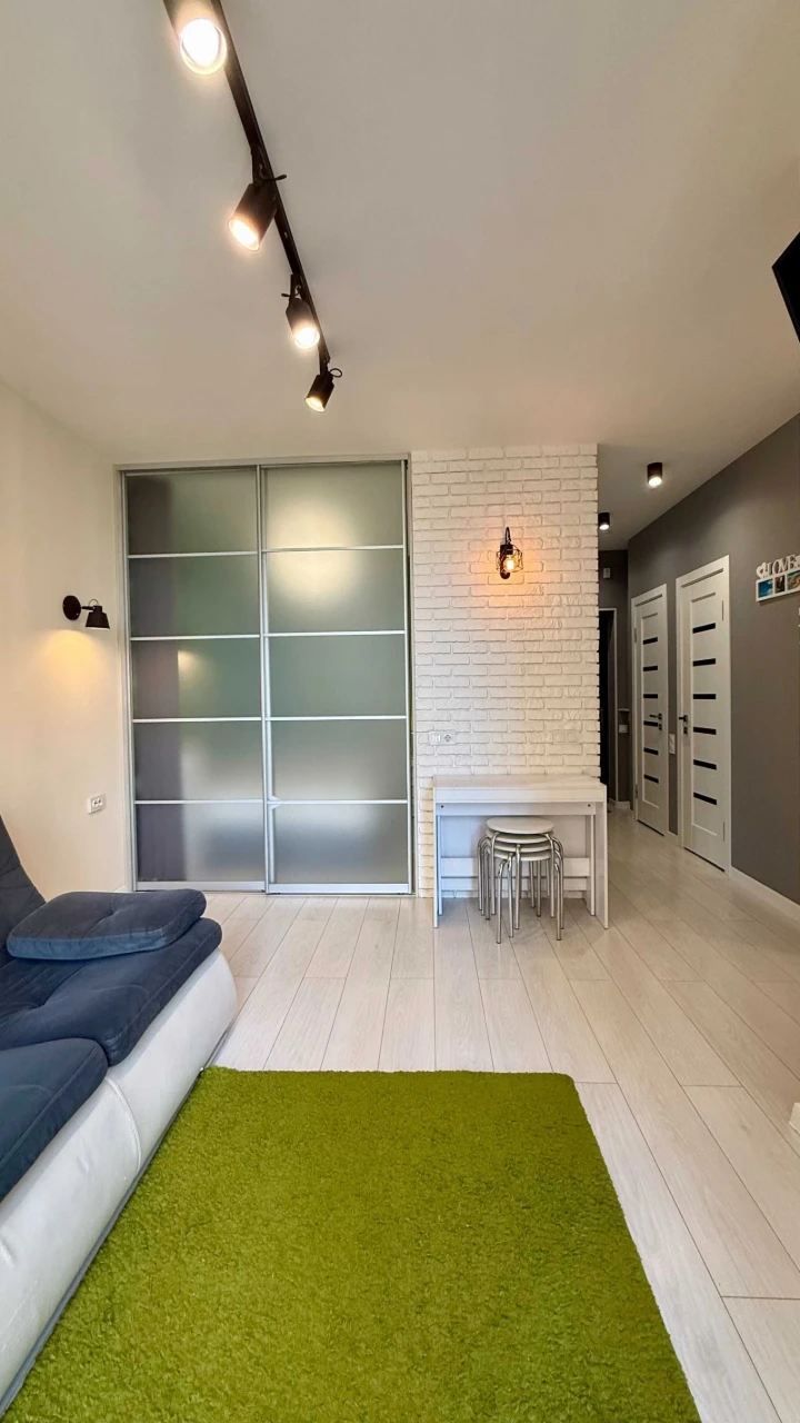 • EURO-TWO-ROOM apartment for sale in the "Yaskravy" residential complex, Street Family