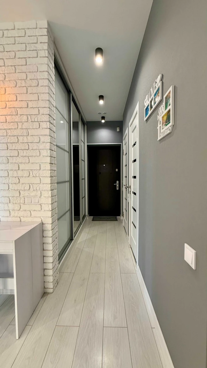• EURO-TWO-ROOM apartment for sale in the "Yaskravy" residential complex, Street Family