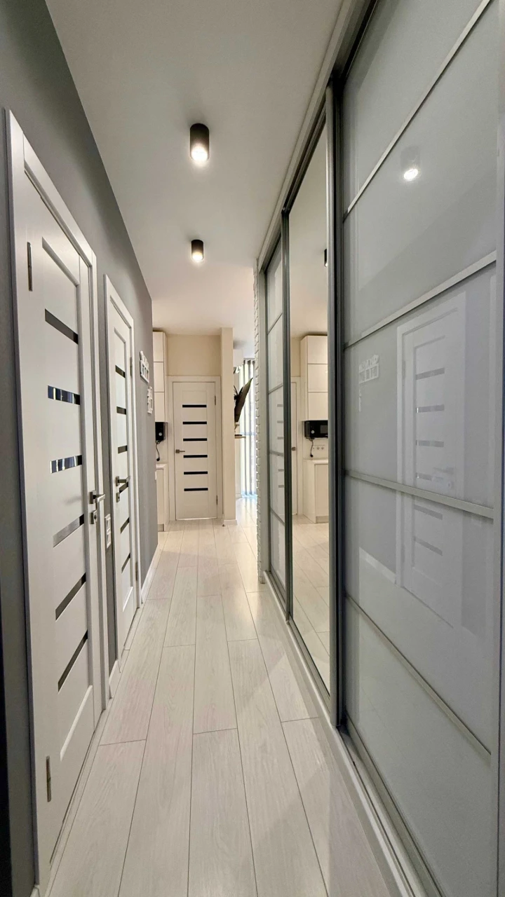 • EURO-TWO-ROOM apartment for sale in the "Yaskravy" residential complex, Street Family
