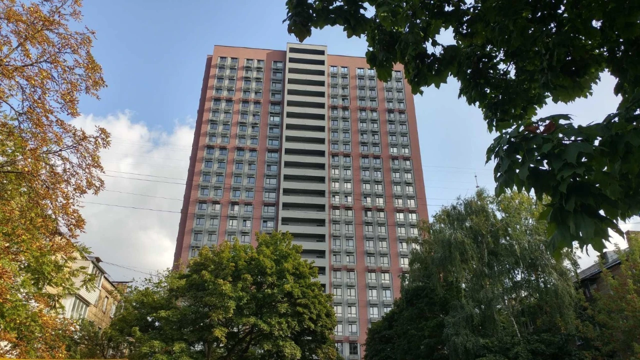 Designer Apartment with Furniture and Appliances - UNO City H