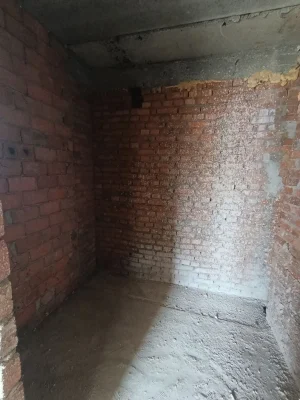 Cozy 2-room apartment on the 4th floor near the park. Closed territory
