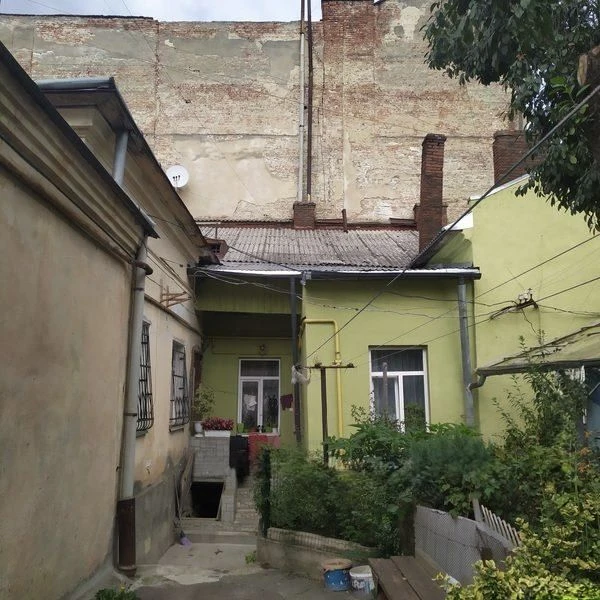 Sale of 3 room apartment 50 m² 1/3 Kopernika 72000$