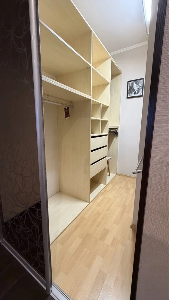 3-room apartment (90 sq.m) on Grigorenko 22/20