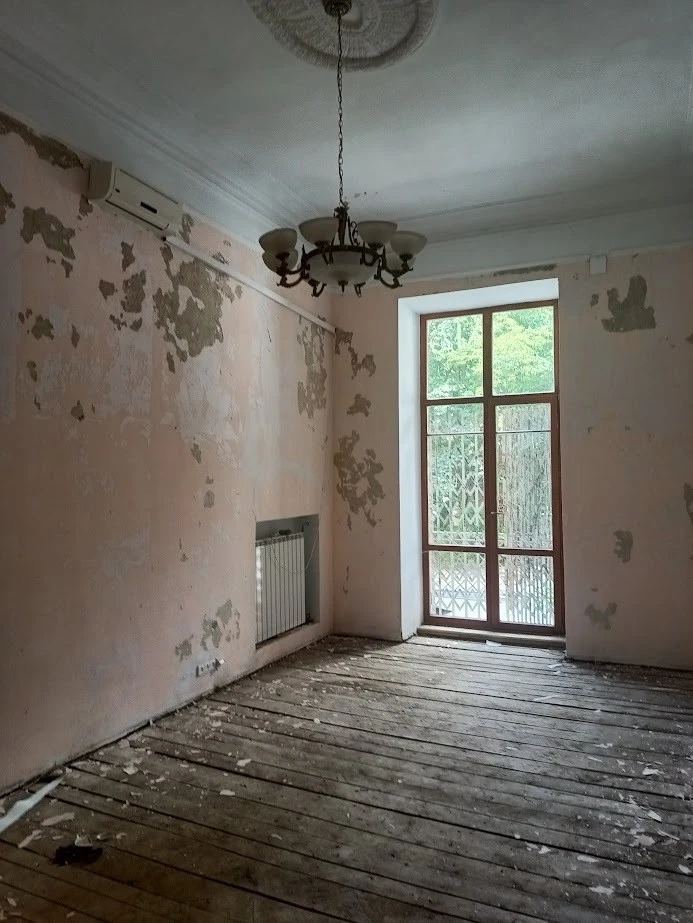 Продаж 3-кімнатній квартири 90 м², вул. Заньковецької, 7