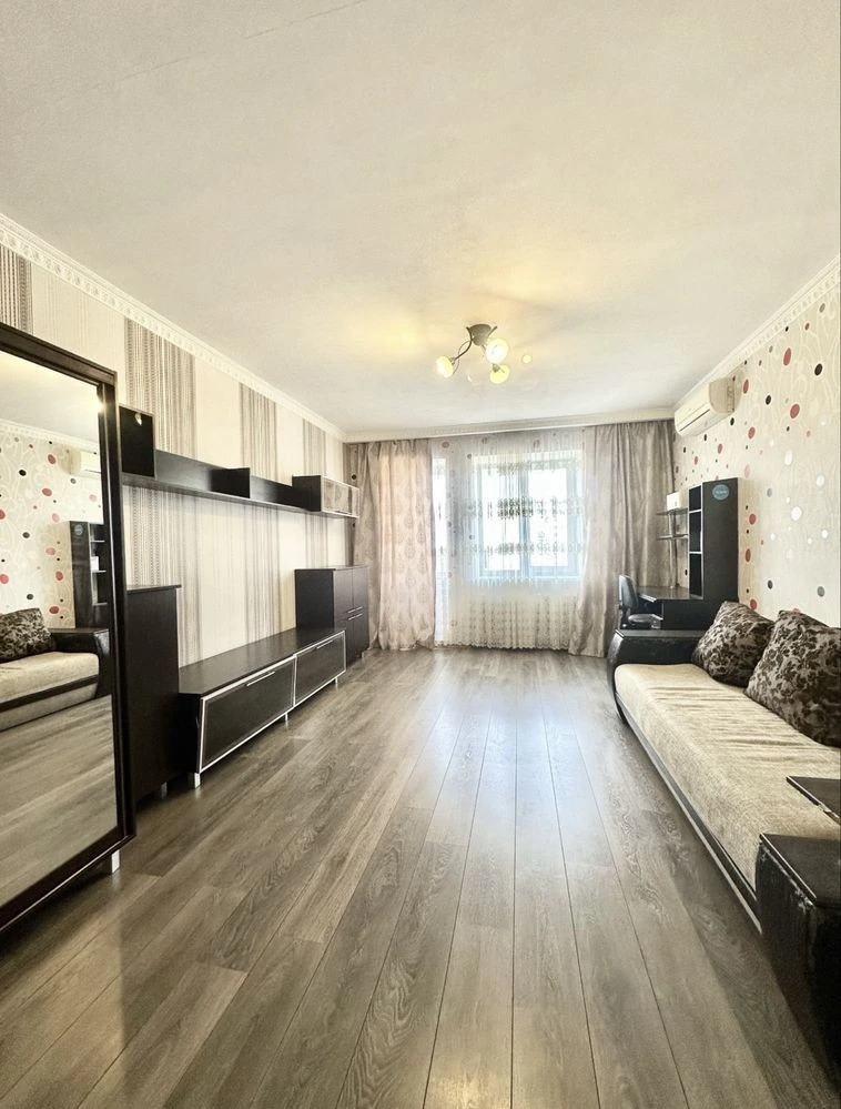 Продаж 3к квартира 98м2 метро Академмістечко Озеро Ліс