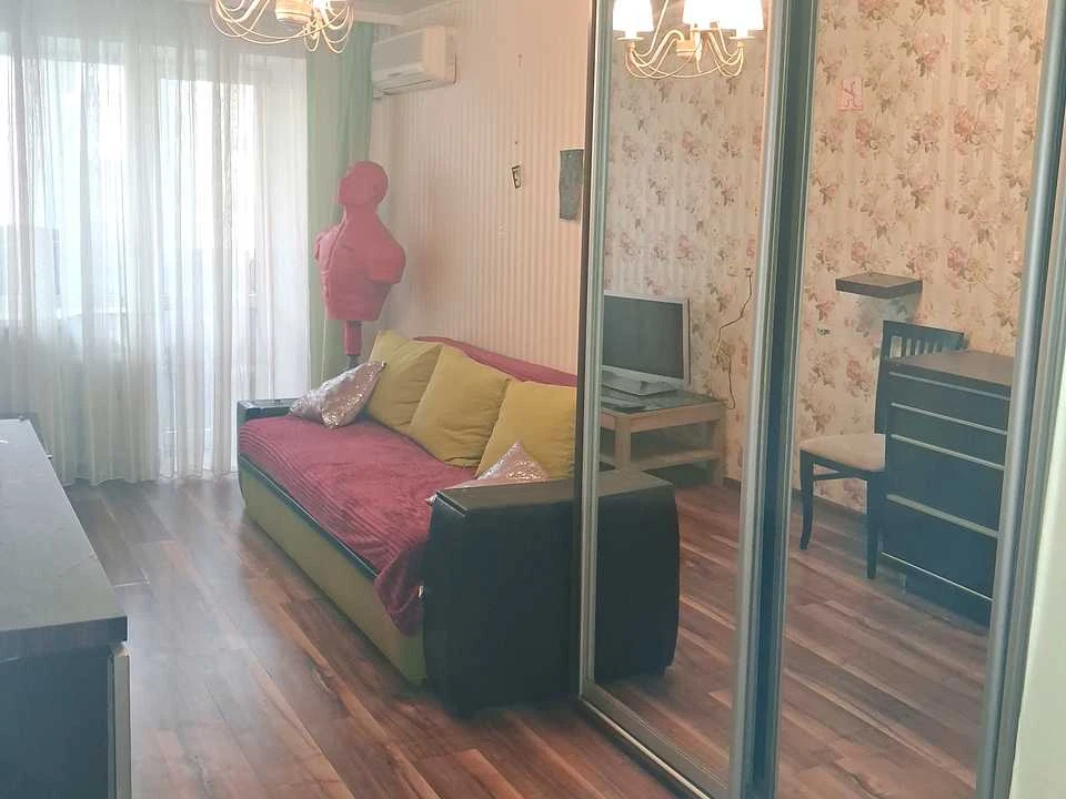 Квартира. Харьков, Гимназичная набережная, улица.