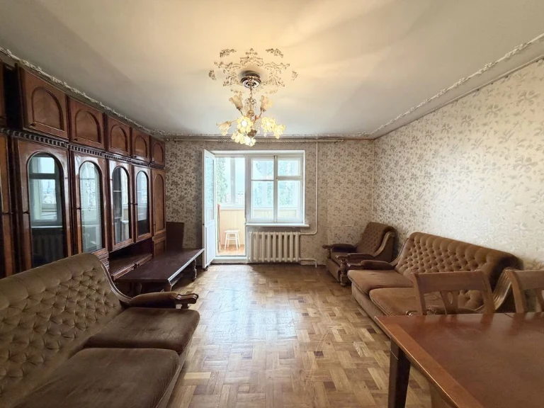 Продаж 3-кімн. 67 м2. Цегляний газовий будинок Корольова Таі