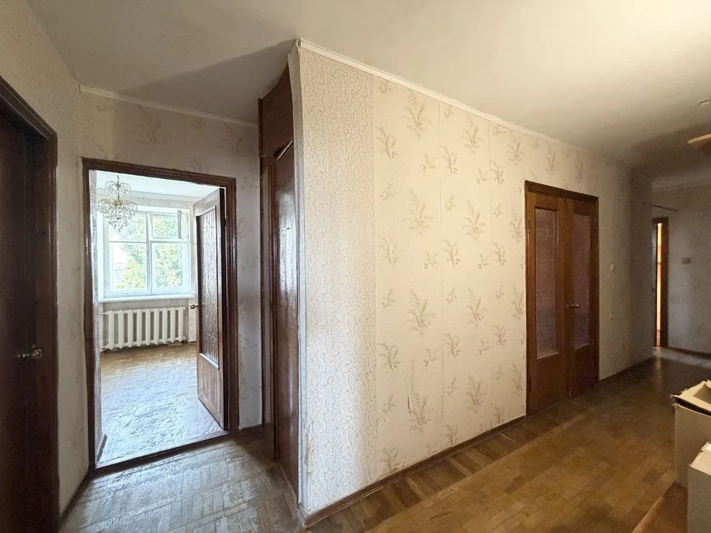 Продаж 3-кімн. 67 м2. Цегляний газовий будинок Корольова Таі