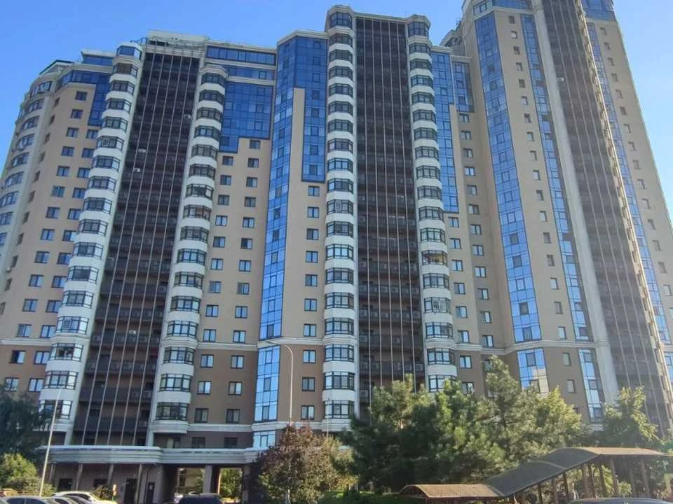 Квартира. Киев, Дегтяревская ул.