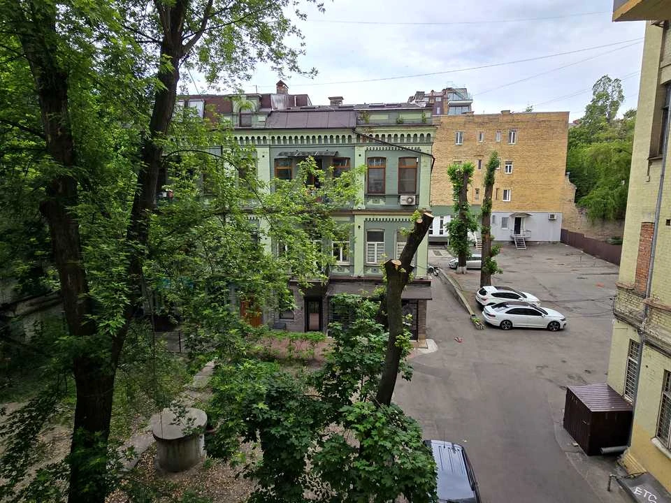 Квартира. Киев, улица Большая Васильковская