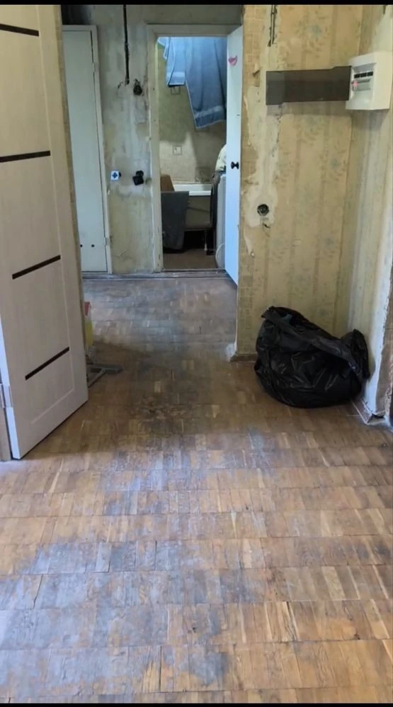 Sale of a two-room apartment, Heroes of the Dnieper 9