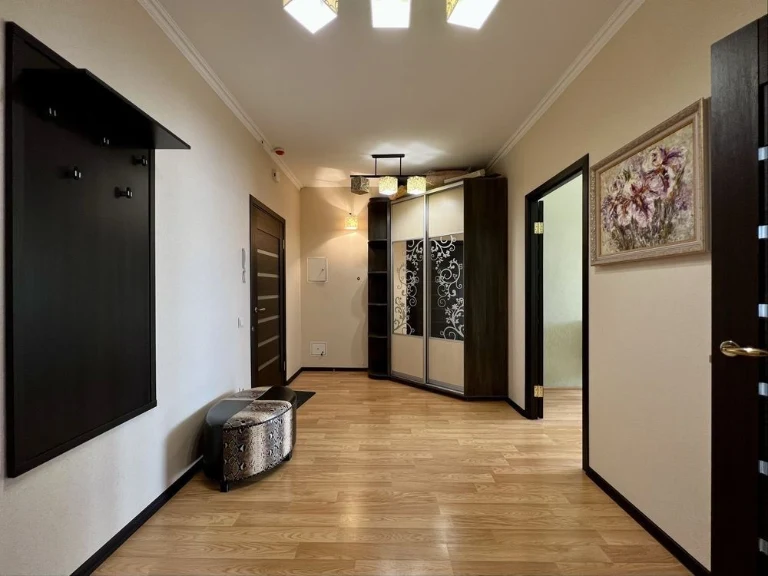 For Sale: 1-Bedroom Apartment at Motorny Prospect 9