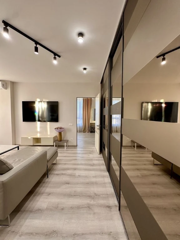 Kam’yanska, ЖК Metropoliya, Apartment