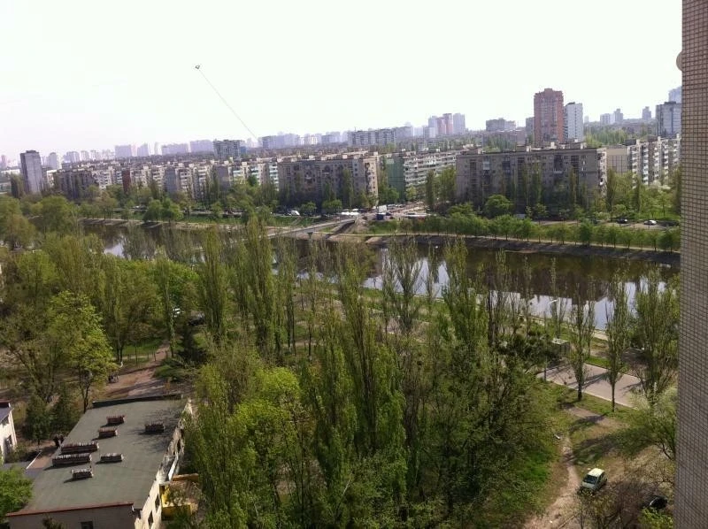 Продаж 1-кімнатної квартири 40.5 м², Флоренції вул., 9