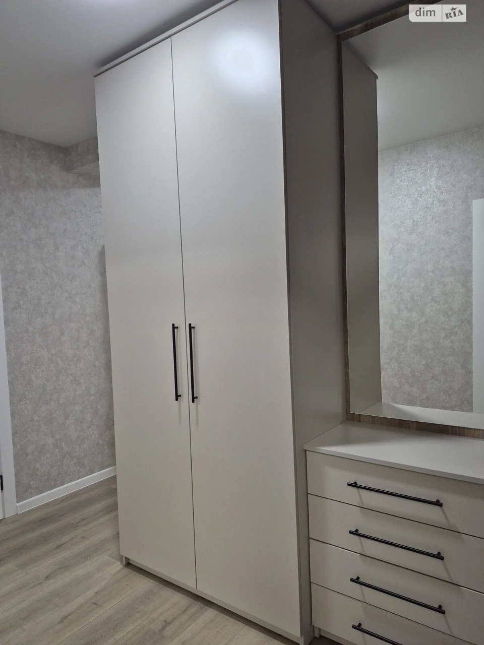 Long-Term Rental Apartment Academic District