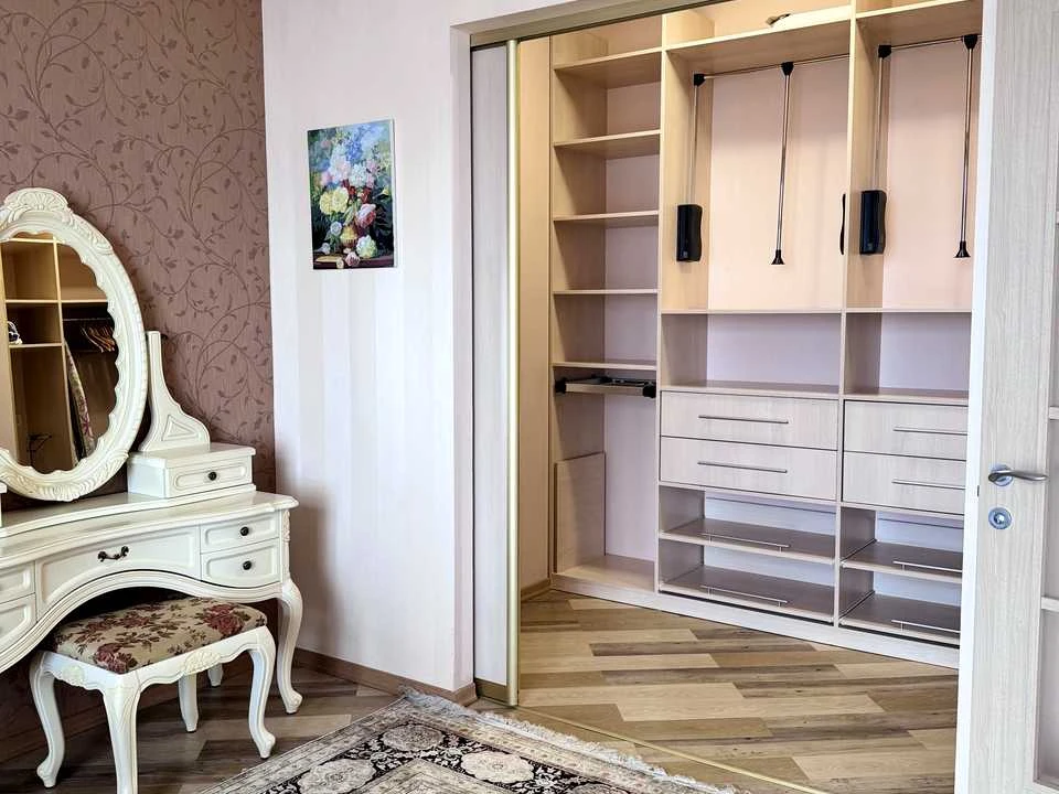 Квартира. Київ, Білоруська вул.
