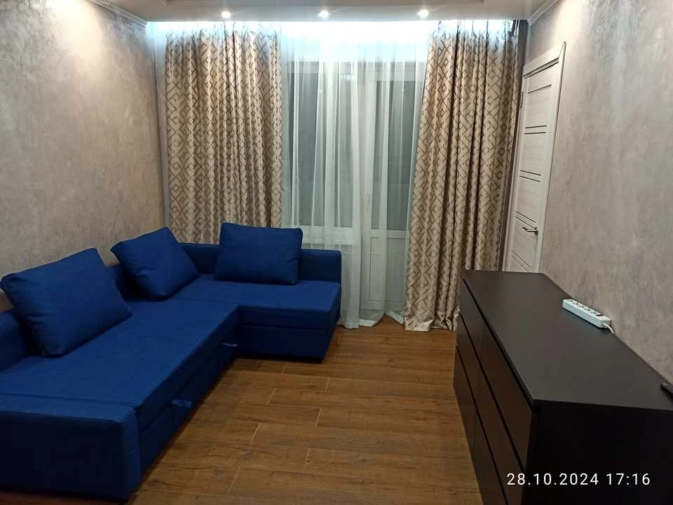 Квартира. Киев, Деміївская улица
