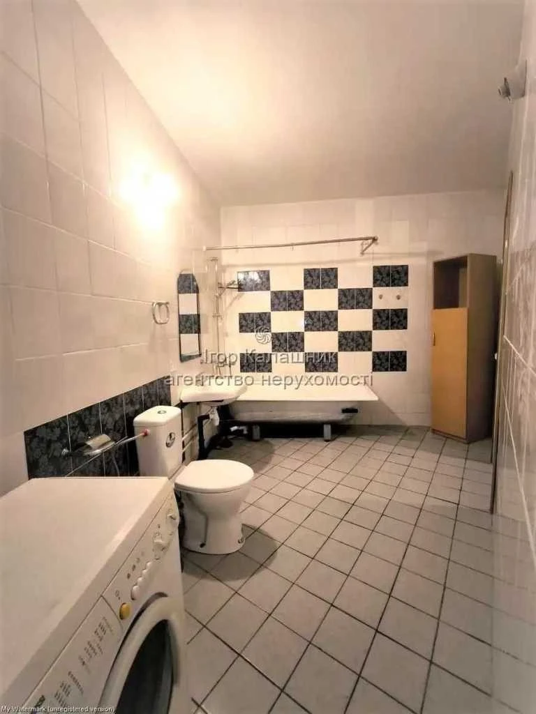 Сдам 3-комнатную квартиру 114 м², Вишняківська вул., 9