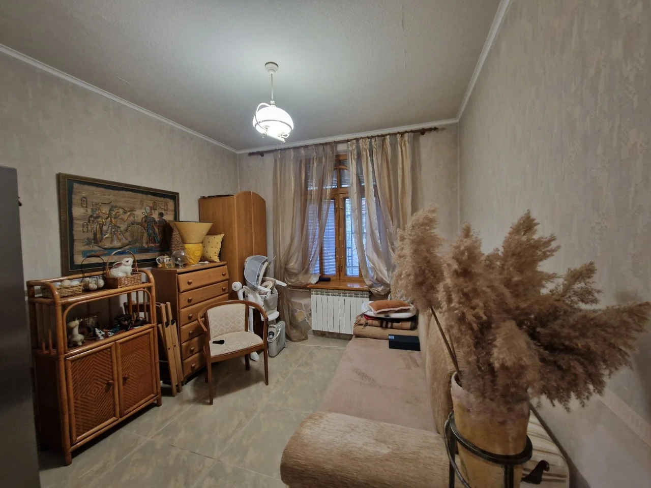 Продаю двурівннву квартиру 2 гаража