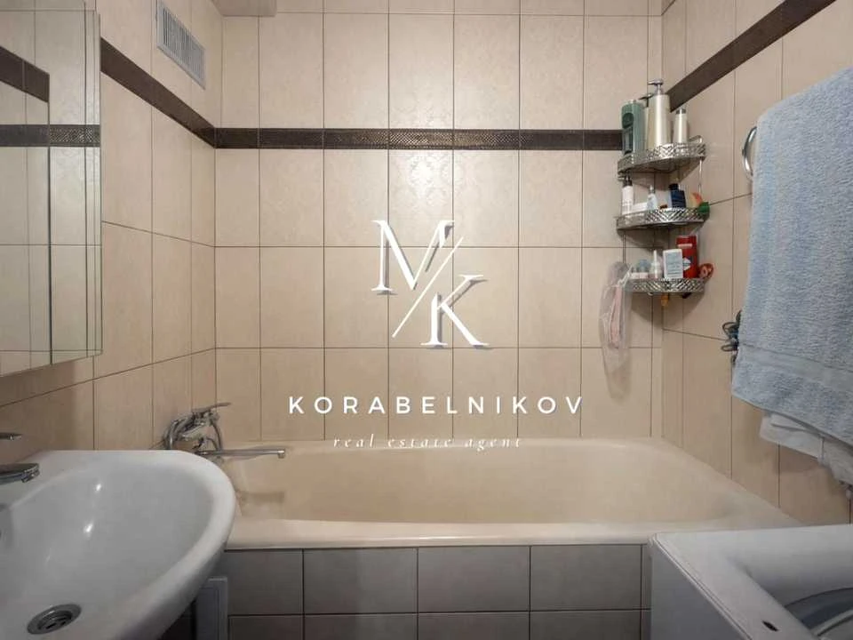 Apartment. Poloveska St., Kyiv