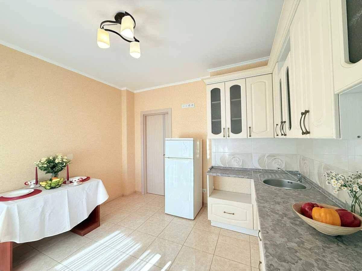 Продам 1-к квартиру Київ, Шевченківський, Сікорського вул, 4