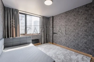 New view 1-bedroom apartment 42 sq m in Warsaw 2 residential complex, Vinohrad,