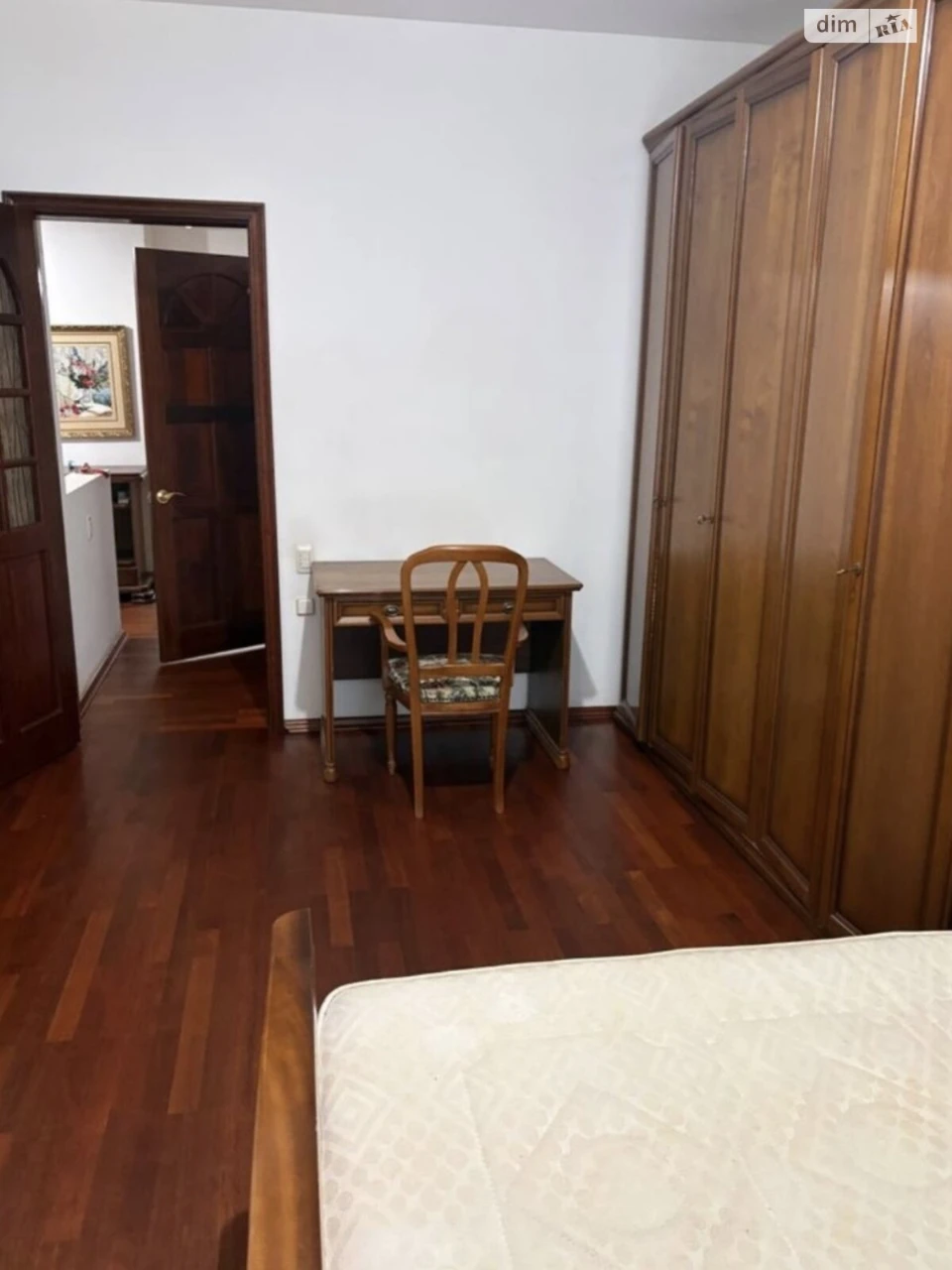 Long-Term Rental, Center Apartment