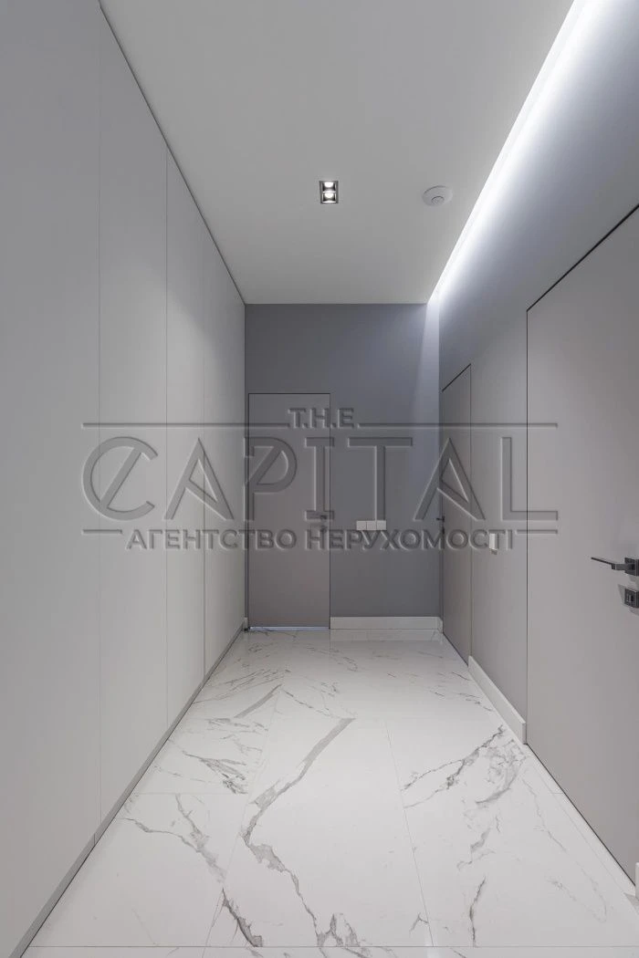 Stylish 3-bedroom apartment 100m2/9floor, in the "French Quarter" residential complex