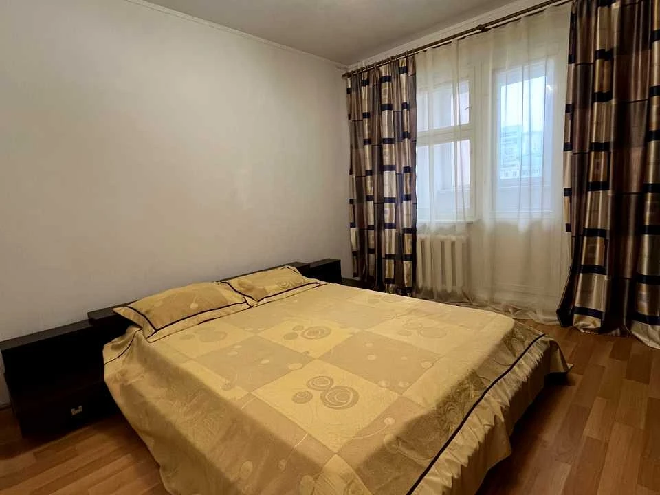 Квартира. Київ, Автозаводська вулиця