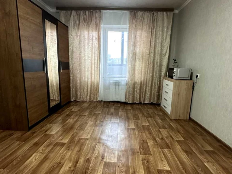 Квартира. Київ, Наталії Ужвій вул.