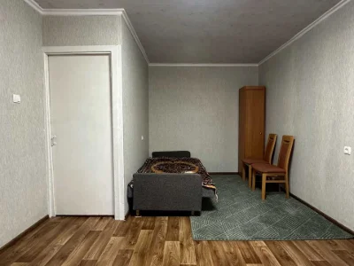 Квартира. Київ, вулиця Наталії Ужвій.
