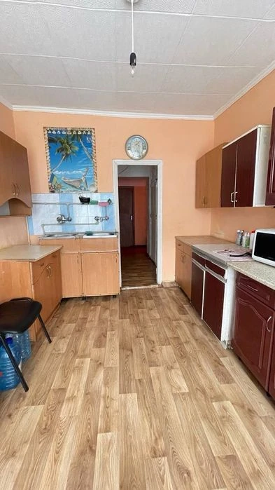 Балковская / Дюковские бани Продам 4-х комнатную квартиру
