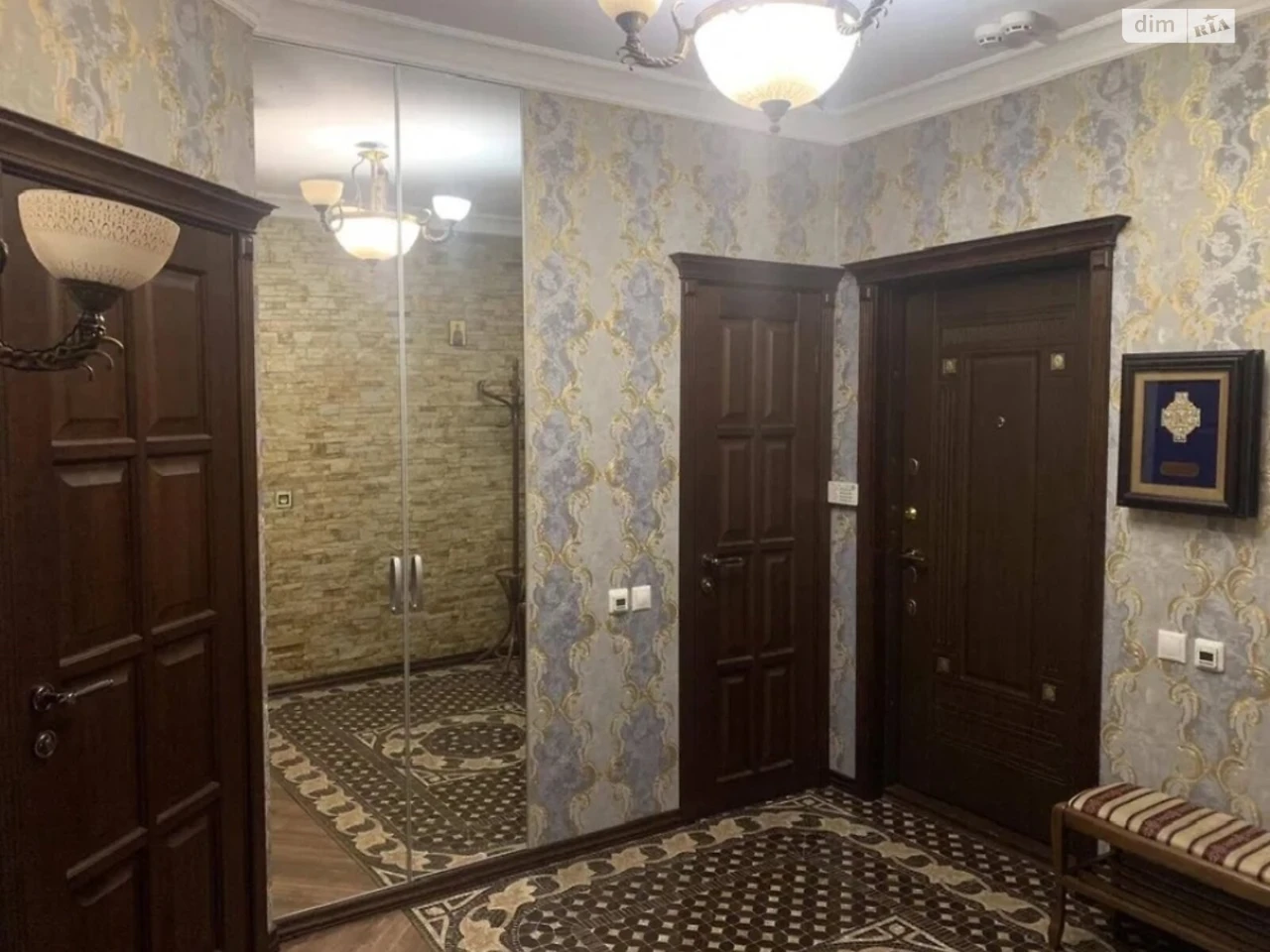 Продаж Квартира Троєщина