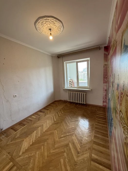 Балковская / Дюковские бани Продам 4-х комнатную квартиру