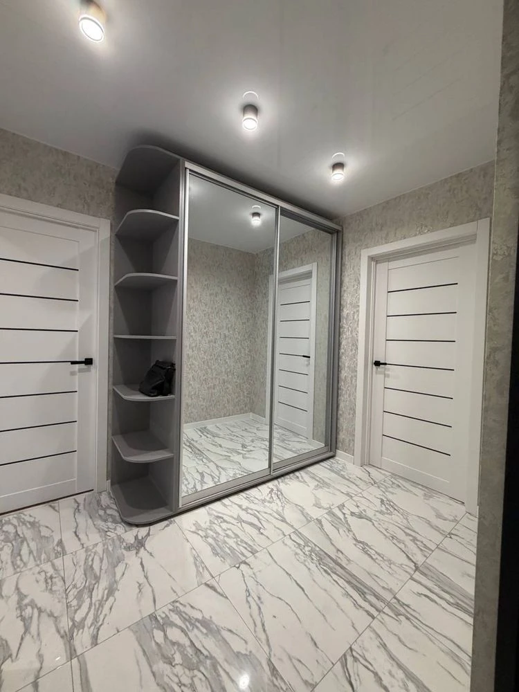 For Sale: 2-bedroom apartment with furniture and renovation (Student Metro)