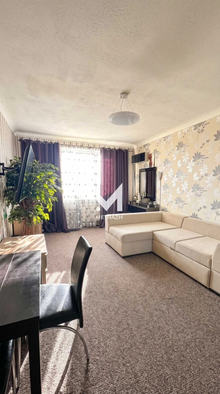 For sale, 2-bedroom apartment in the heart of the city, house with a spire.