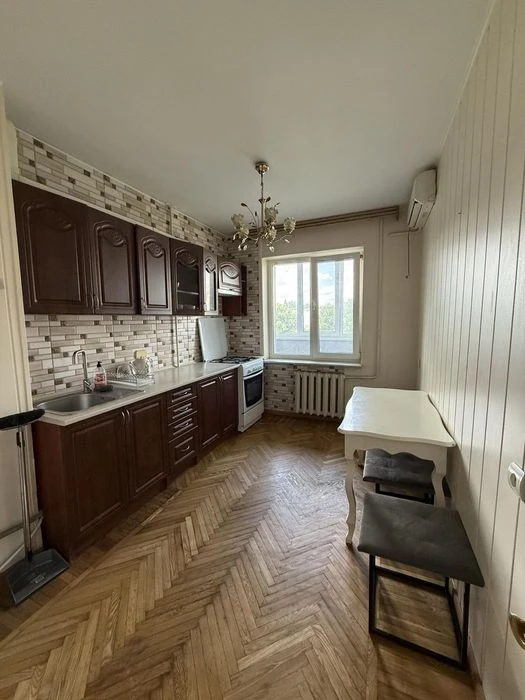 Балковская / Дюковские бани Продам 4-х комнатную квартиру