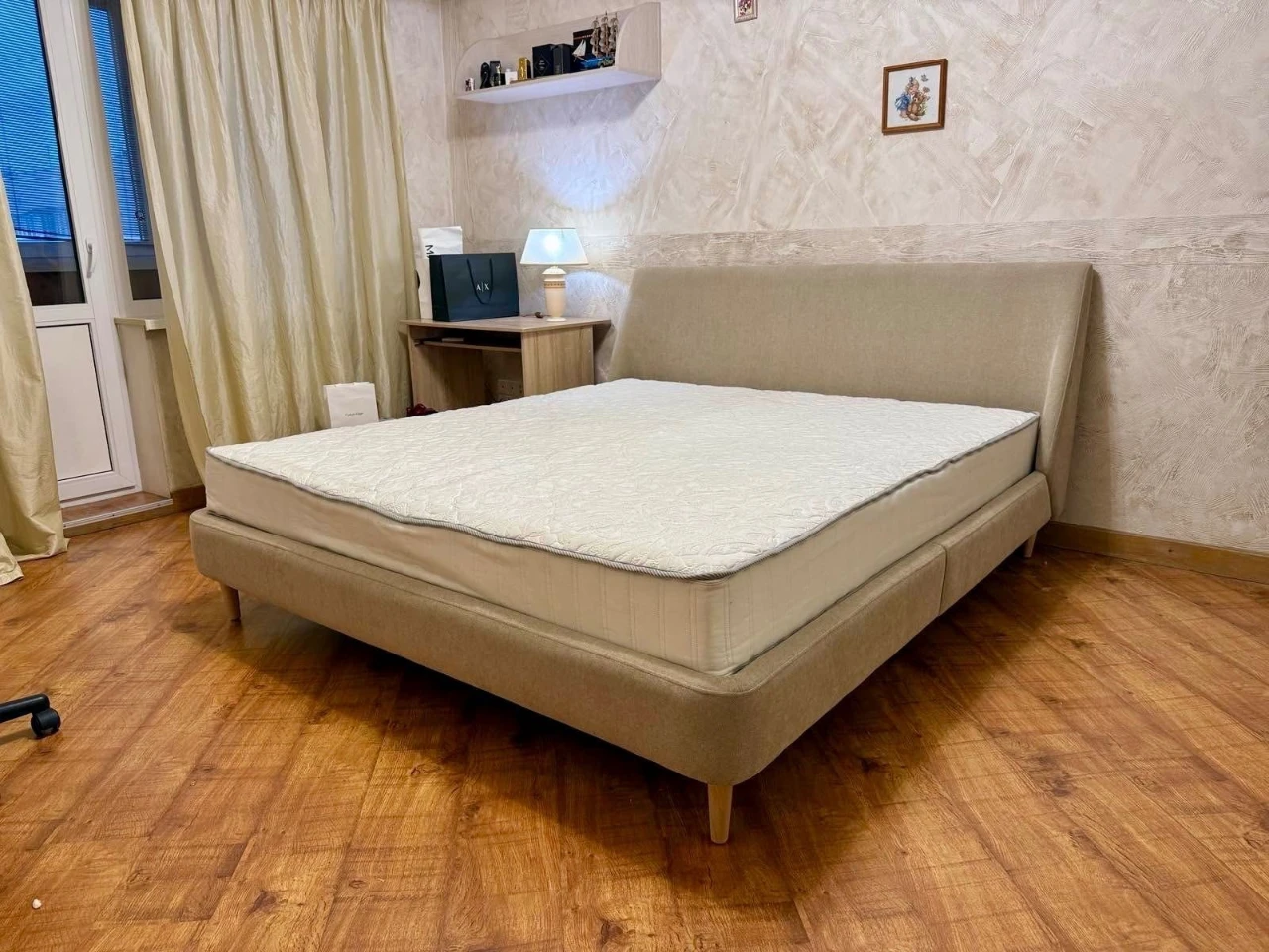 4-bedroom apartment on Velyka Vasylkivska Street, center