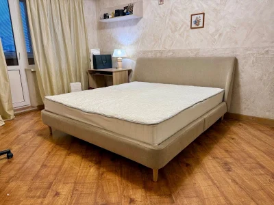 4-bedroom apartment on Velyka Vasylkivska Street, center