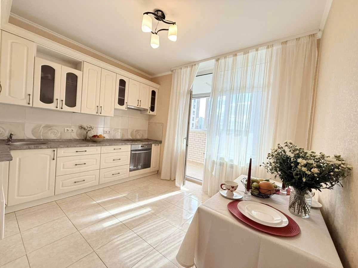 Продаж 1-кімнатної квартири 50,3 м², Авіаконструктора Ігоря