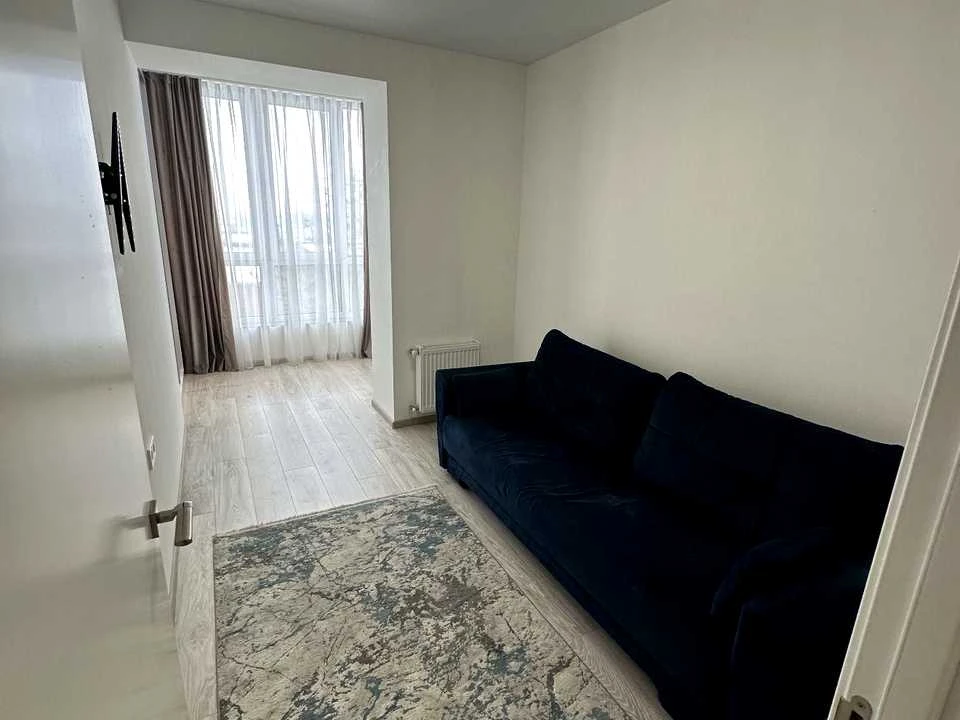 Apartment. Kul'parkivska st.