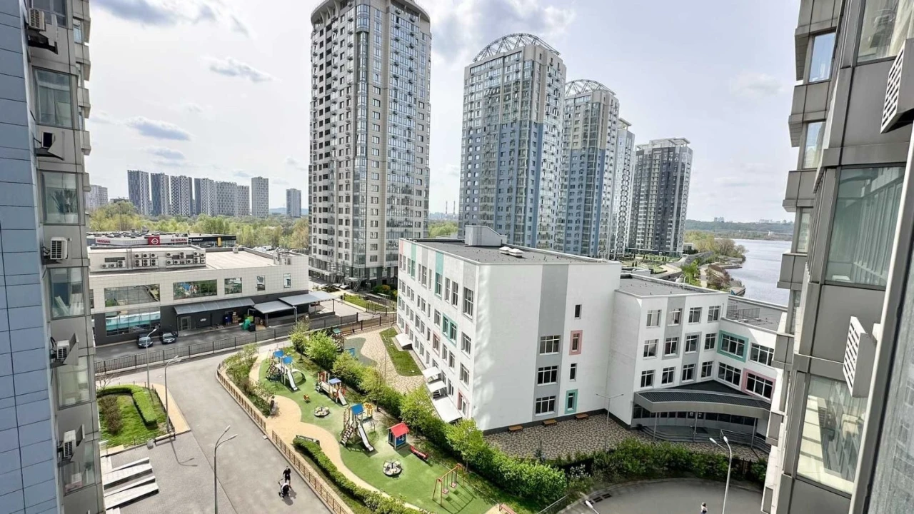 Без фото реального 2к квартири в ЖК RiverStone, Позняки, подвал.