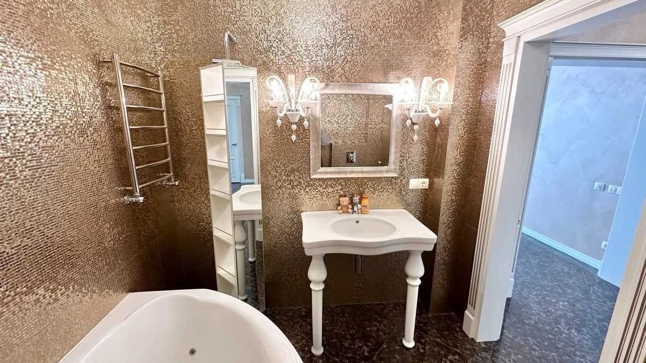 Без фото реального 2к квартири в ЖК RiverStone, Позняки, подвал.