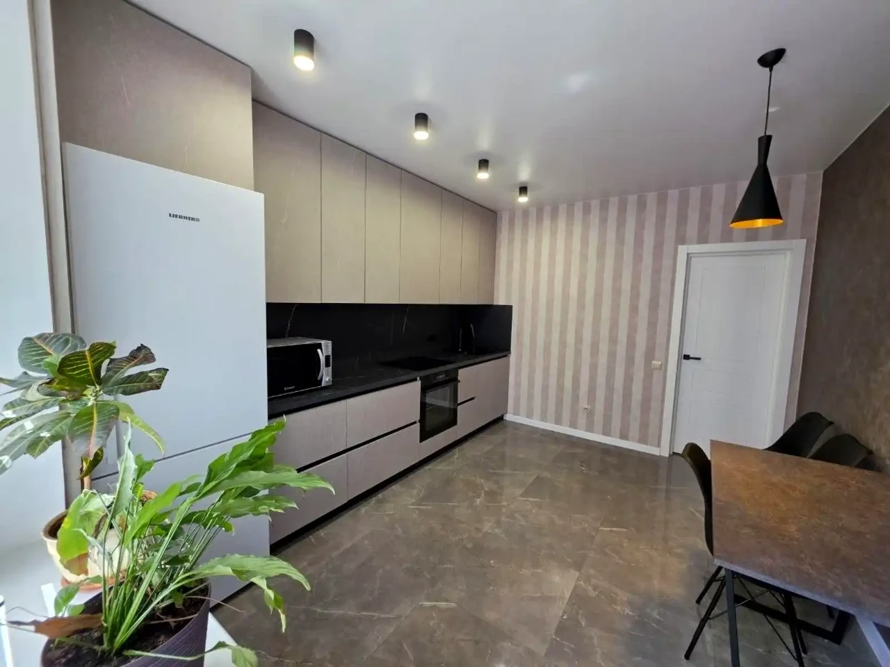 1-room apartment for rent 47 sq.m. 4/13 floor