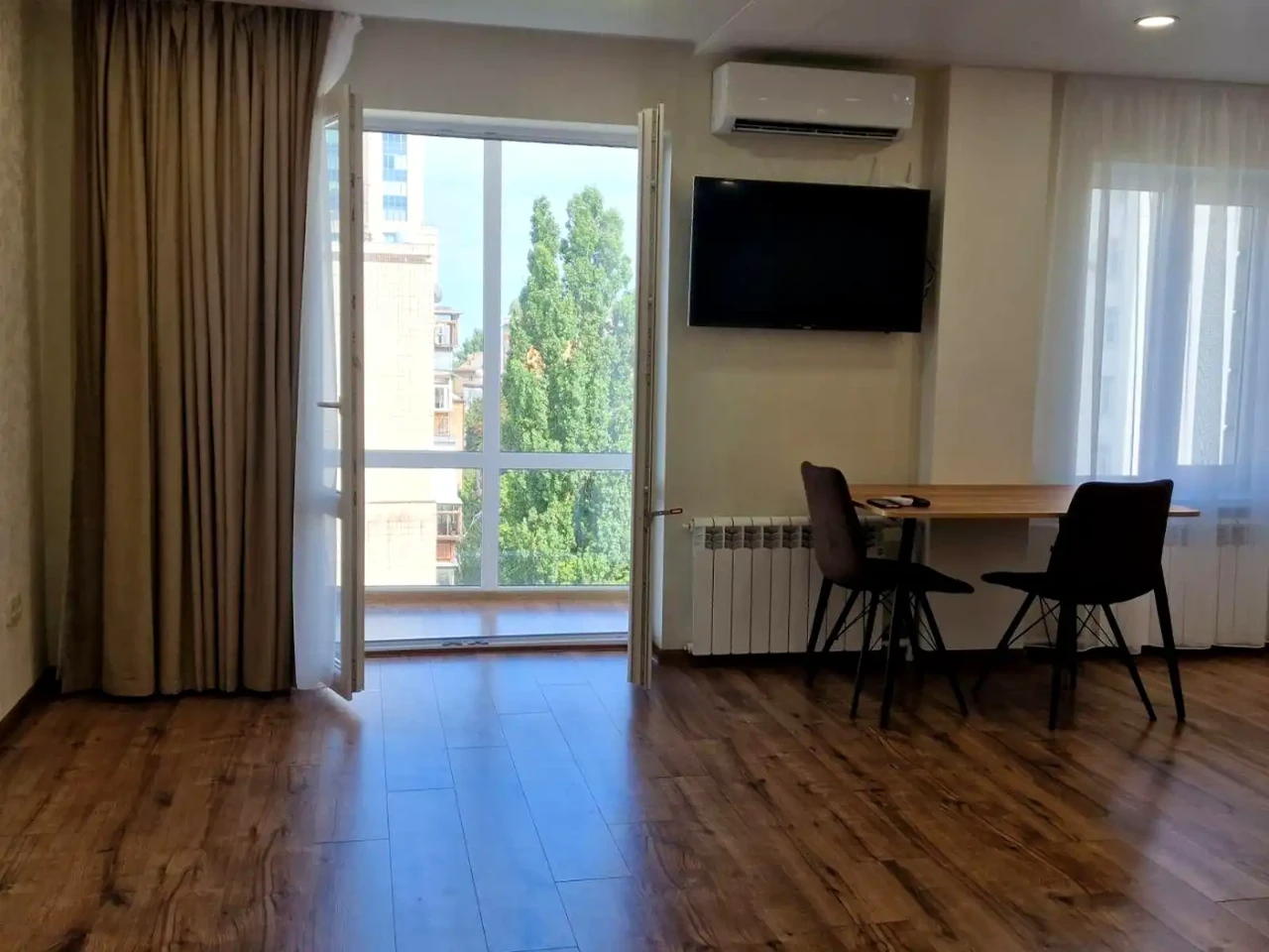 Оренда квартири 1-кімн. 37 м² 9/9 пов.