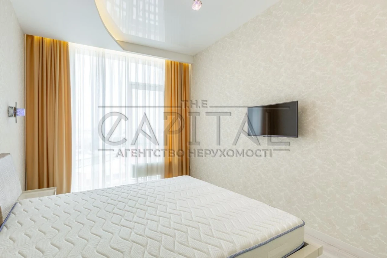 Видова стильна 3 к квартира 117.3м2 в ЖК Сонячна Брама