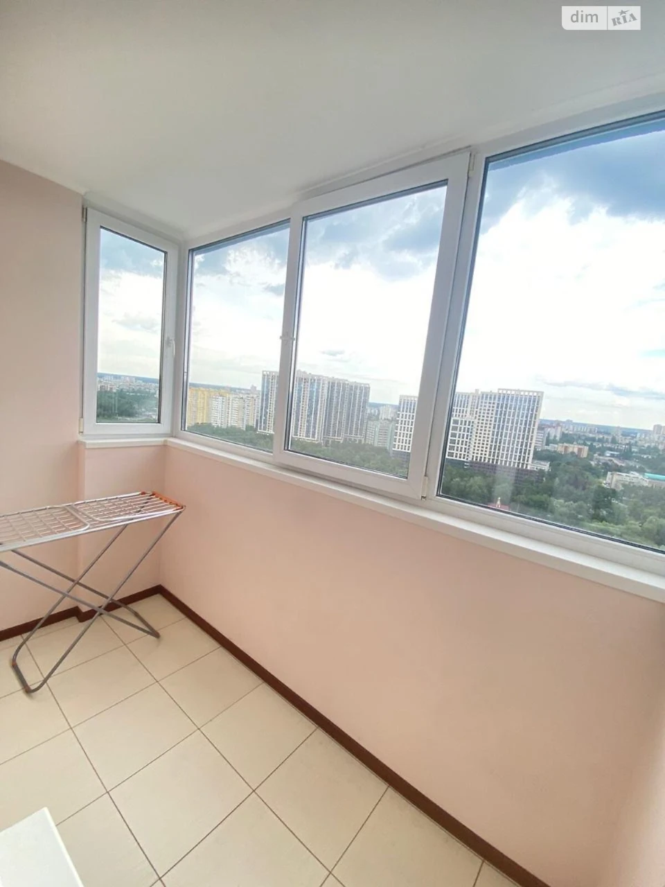 Apartment for Sale in Voskresenka