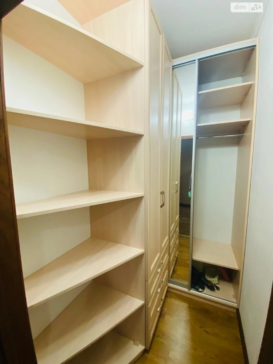 Apartment for Sale in Voskresenka